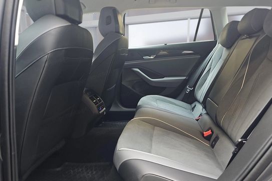 Volkswagen Passat 1.5 TSI  DSG