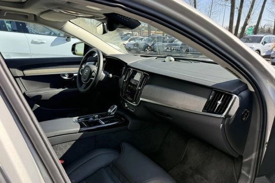 Volvo V90 T6 AWD Plug-In Hybrid Ultra Dark aut