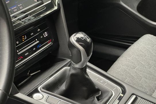 Volkswagen Passat 1.5 TSI EVO Business
