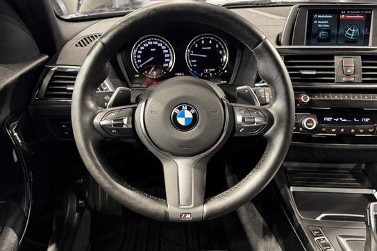 BMW Seria 1 125i Sport Line Shadow