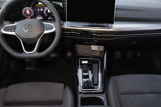 Volkswagen Golf Style 1.5 eTSI DSG