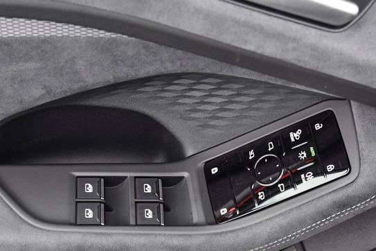 Audi A6 e-Hybrid quattro Avant