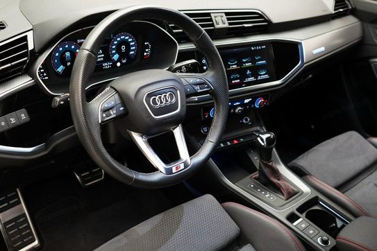 Audi Q3 40 TFSI quattro S Line