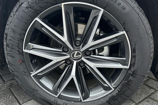 Lexus LBX Cool 1.5 Hybrid