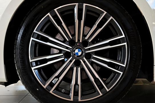BMW Seria 3 320i M Sport sport-aut