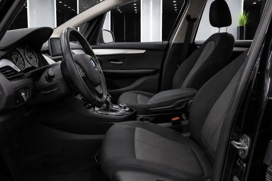 BMW Seria 2 218i