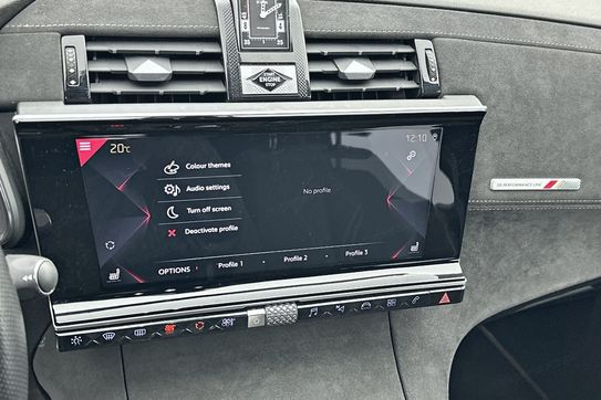 DS DS 7 Performance Line 1.5 BlueHDI AT