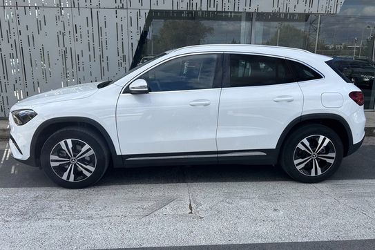 Mercedes GLA 220 4-Matic Progressive