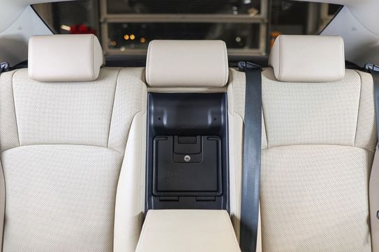 Lexus ES 300h Business Edition