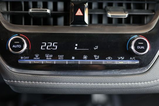 Toyota Corolla 2.0 Hybrid Trek