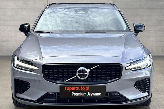 Volvo V60 T6 AWD Plug-In Hybrid Plus Dark