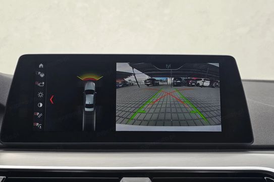 BMW Seria 5 520d xDrive M Sport sport-aut