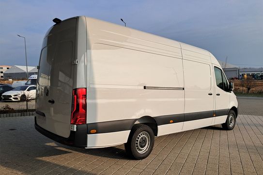 Mercedes Sprinter 317 CDI BASE Długi 9G-Tronic