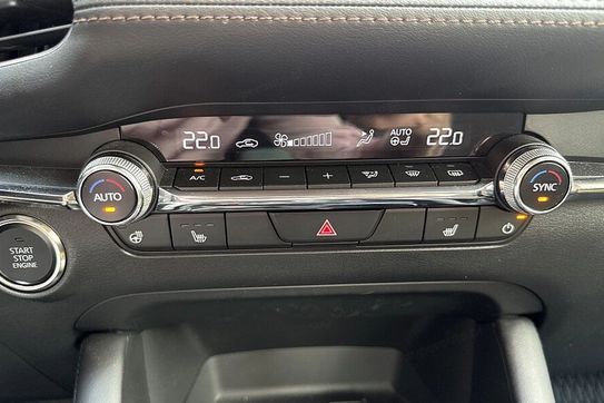 Mazda 3 2.0 Exclusive-Line