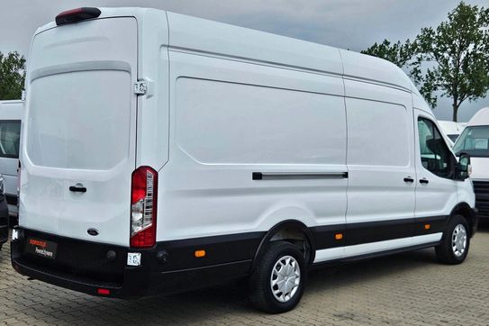 Ford Transit L4H3