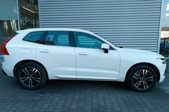 Volvo XC60 T4 Momentum Pro aut