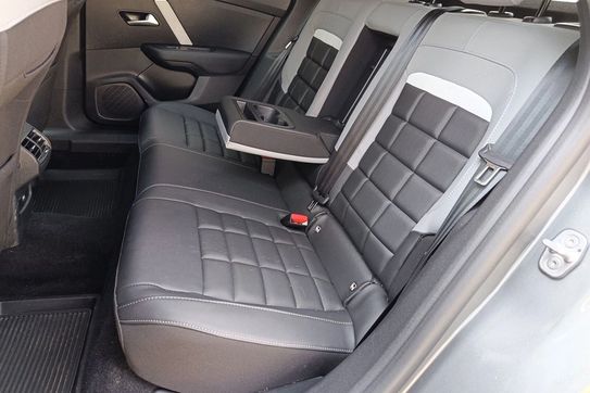 Citroen C4 1.2 Puretech Max S&S EAT8