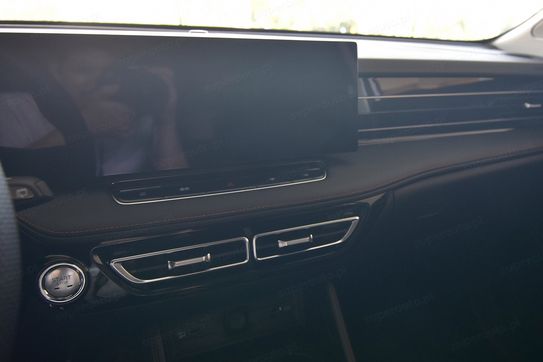 MG HS Exclusive 1.5 AT