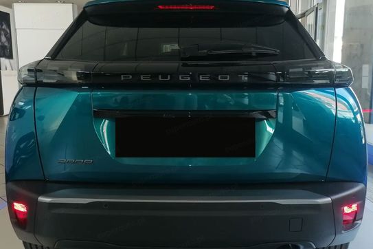 Peugeot 2008 Allure EAT8 1.2 PureTech