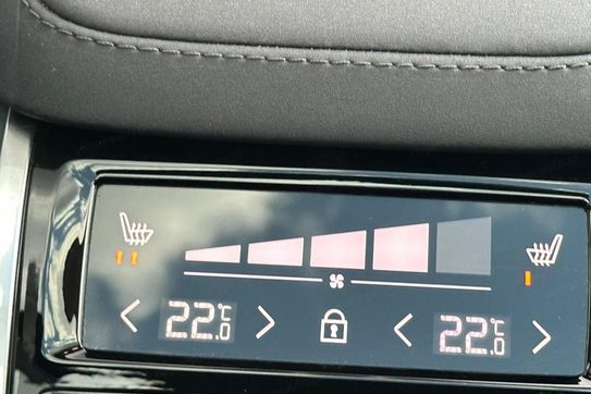 Volvo XC90 T8 AWD Plug-In Hybrid Ultra Dark 7os aut