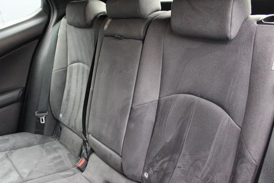 Lexus UX 300h Business