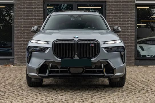 BMW X7 M60i xDrive