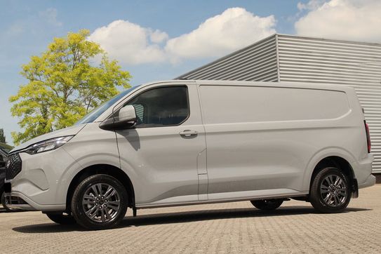 Ford Transit Custom 340 L2H1 Limited Elektryczny A1