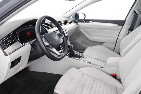 Volkswagen Passat 2.0 TDI Elegance DSG