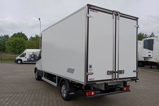 Iveco Daily 35S16H Kontener 8EP Izoterma Hi-Matic