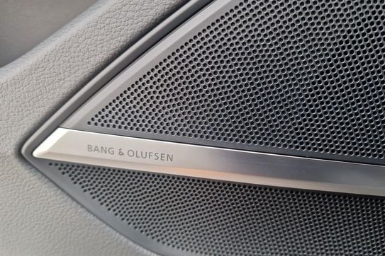 Audi A8 S8 TFSI mHEV quattro Tiptr.