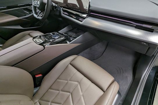 BMW Seria 5 Touring 520d xDrive M Sport