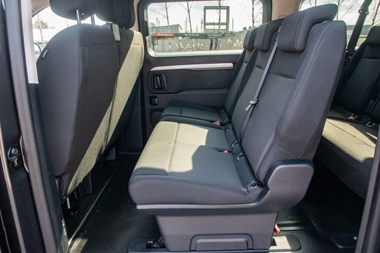 Opel Zafira Life Extra Long L2H1 Business AT8