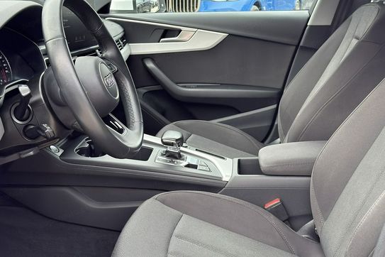 Audi A4 Avant 40 TFSI Quattro