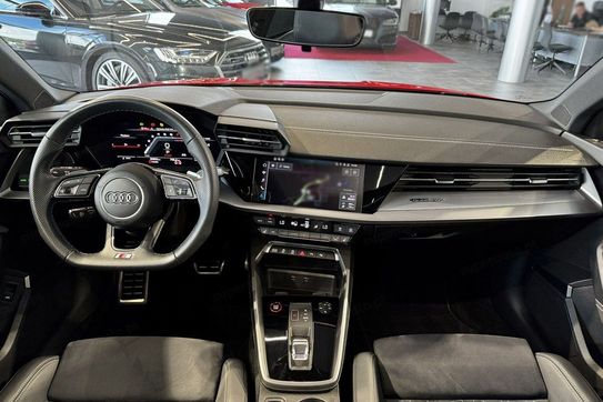 Audi A3 S3 TFSI quattro S tronic
