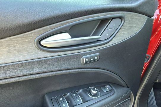 Alfa Romeo Stelvio Turbo TI Q4 aut