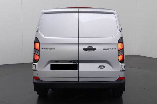 Ford Transit Custom 320 L2H1 Trend A8