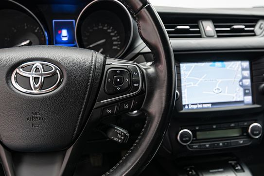 Toyota Avensis 2.0 D-4D Premium