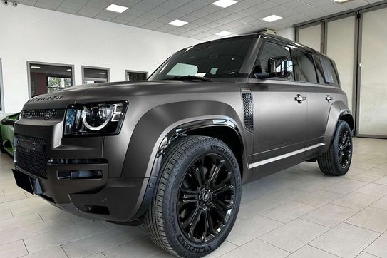 Land Rover Defender 110 P635 V8 Octa