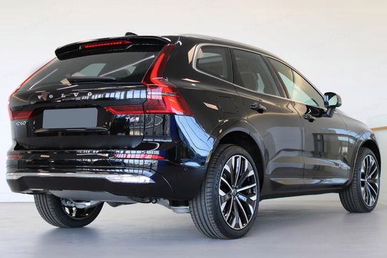 Volvo XC60 T6 Plug-In Hybrid AWD Ultra Bright