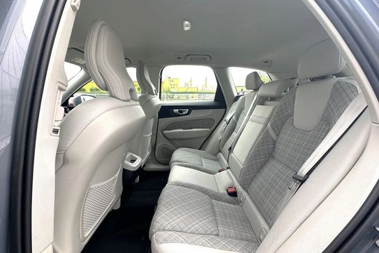 Volvo XC60 B4 D AWD Essential aut