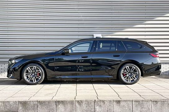 BMW Seria 5 Touring 520d xDrive M Sport