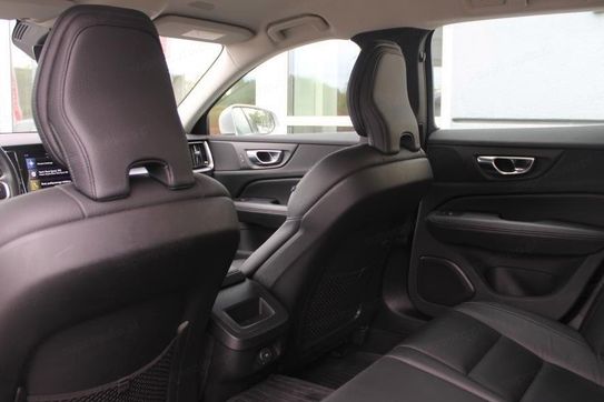 Volvo V60 B4 D Momentum Pro