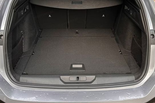 Peugeot 308 Allure e-DCS6 1.2 mHEV