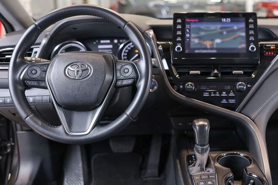 Toyota Camry 2.5 Hybrid Prestige Cvt
