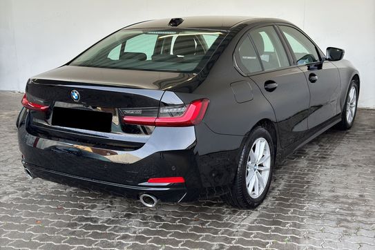 BMW Seria 3 330i xDrive