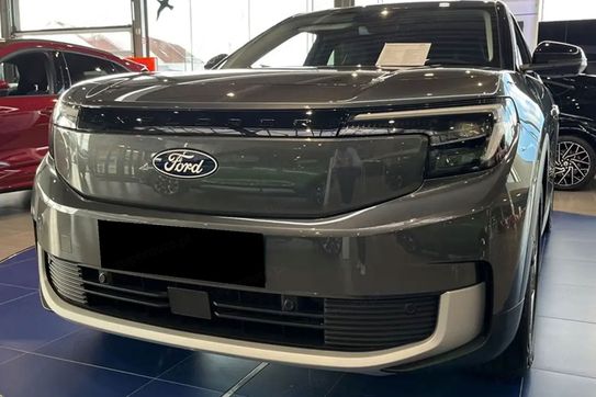 Ford Explorer Premium 77kWh RWD