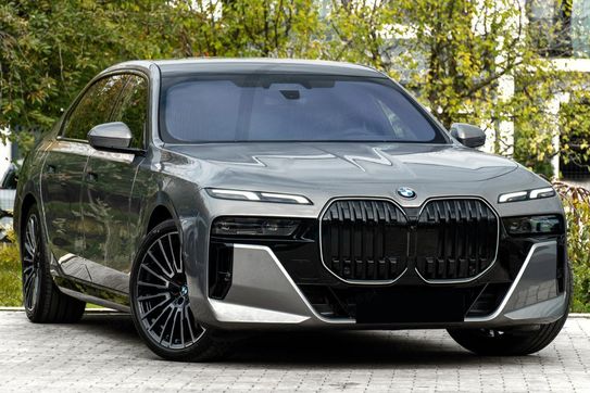 BMW Seria 7 740d xDrive M Sport