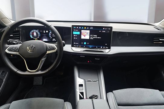 Volkswagen Passat 1.5 TSI  DSG