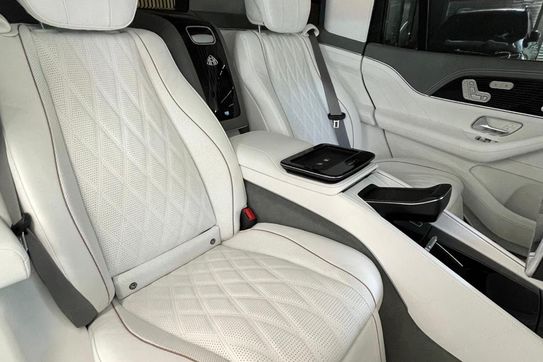 Mercedes GLS Maybach 600 4-Matic