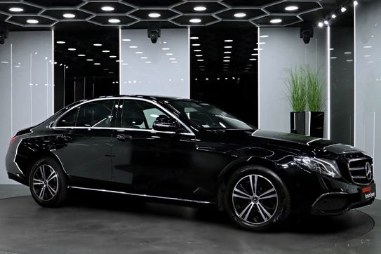 Mercedes Klasa E E 220 d Business Edition 9G-TRONIC